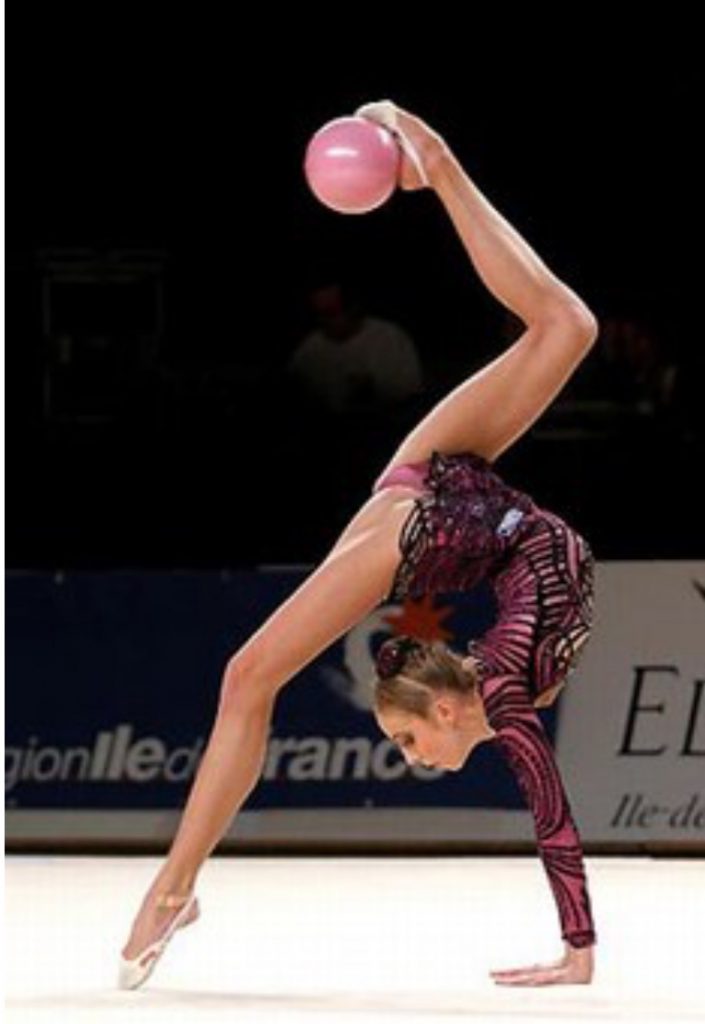 joue les tours gymnastique rythmique